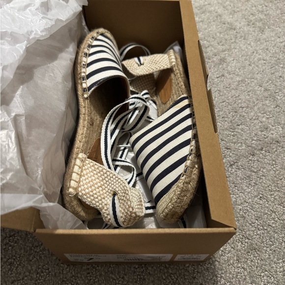 J crew navy and white lace up espadrilles - Picture 6 of 6